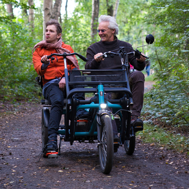 Radelspaß Vater und Sohn